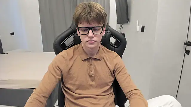 Вебкам-шоу bonekoambalabu