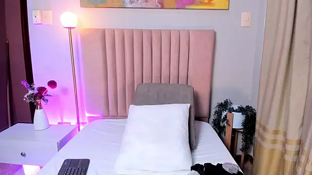 XXX chat uživo modela Zamira_Taylor