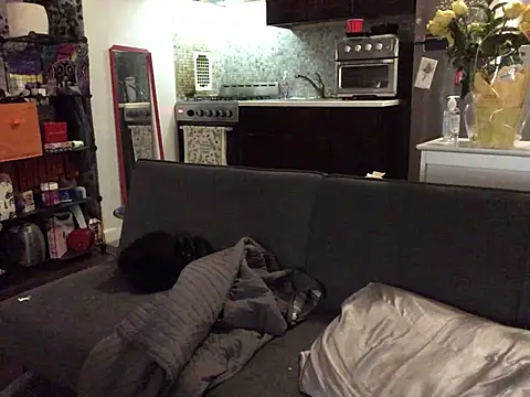 littyleesh1 Adlı Modelin Canlı XXX Sohbeti