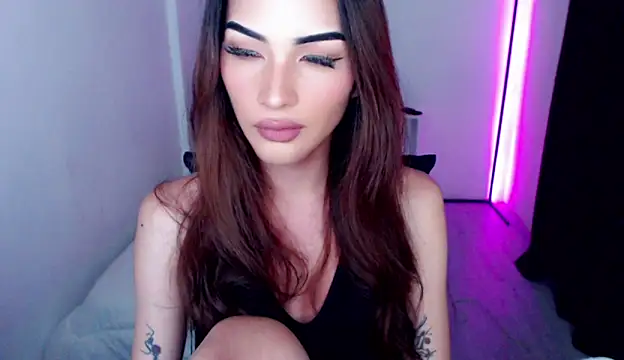 Alicegreenexx webkamerás műsora