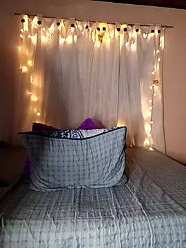 ROUSSE_SINCLAIR's Live XXX Chat