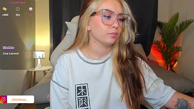 dakottaa_: онлайн-секс-чат