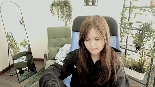 Chat +18 de Elainebeness ao vivo