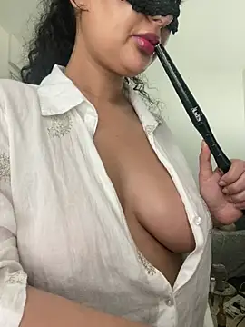 katy_nour's Live XXX Chat