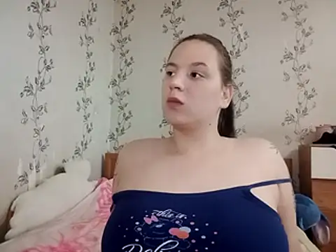 symmetryinvoid Show Webcam