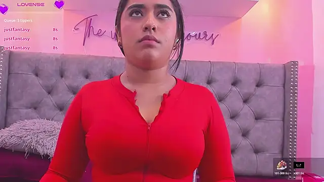 Sophiia_77 élő XXX-chatje