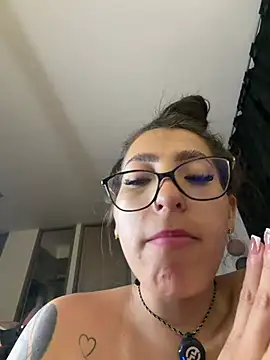 _QaraH Live XXX-chat