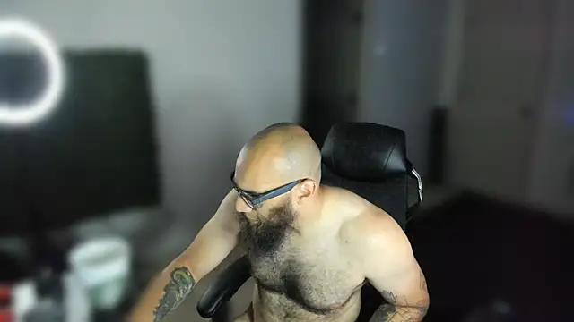 Chat +18 de MastaWolfy ao vivo