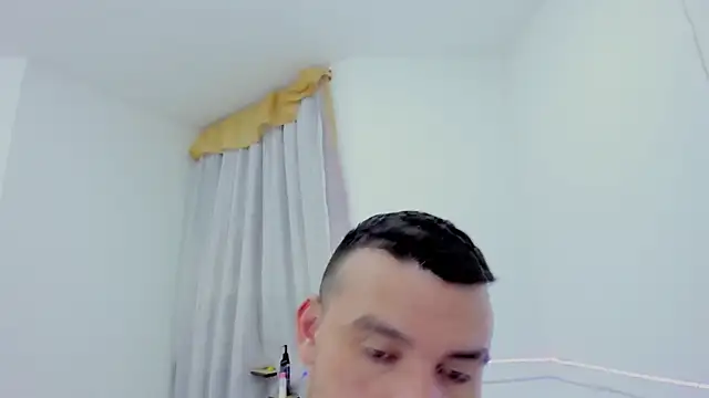 Chat +18 de denny_scobar ao vivo