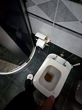 Pokazy przed kamerką – skizzoboy6