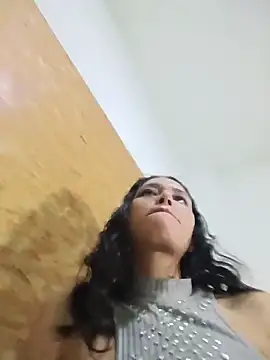 Czat XXX na żywo – SofiaHairy