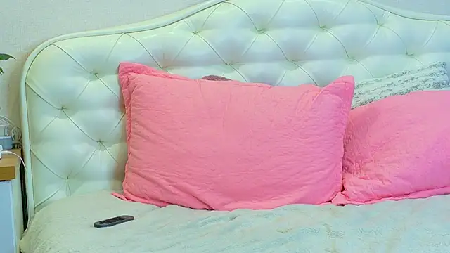 LadySweetWife's Live XXX Chat