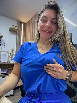 alicee16 élő XXX-chatje