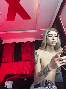 abrilbigcock 网络视讯表演