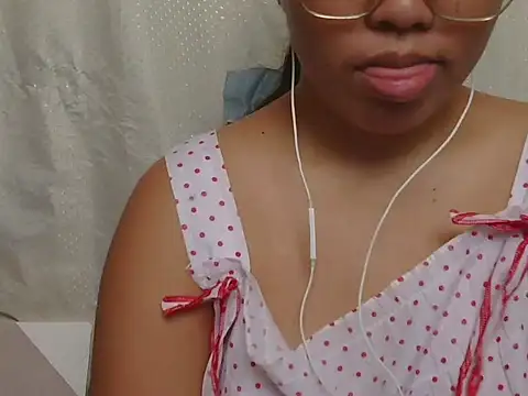 ChubbyButty লাইভ XXX চ্যাট