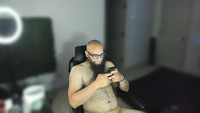 MastaWolfy Adlı Modelin Canlı XXX Sohbeti