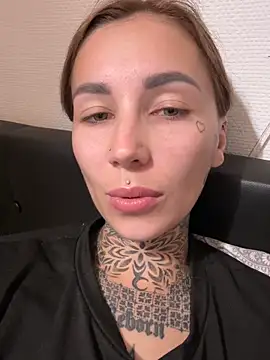 LunaXmilo Adlı Modelin Web Kamerası Şovu