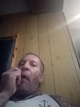 AceticPinscher Chat XXX live