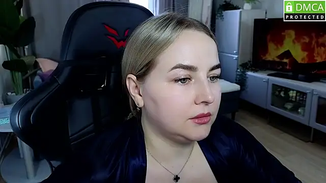 Mira_Mermayd 现场XXX聊天