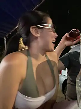 sweetferss 即時 XXX 聊天