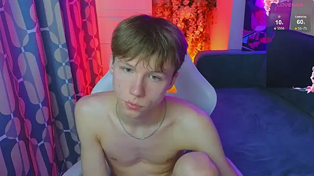 cuMte_boyのライブXXXチャット