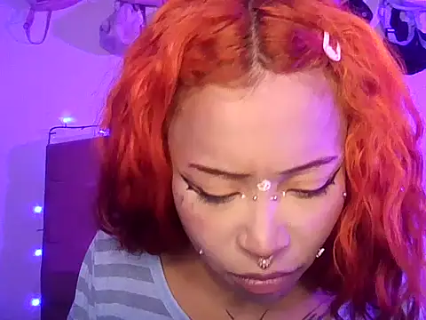 suky_pou's Live XXX Chat