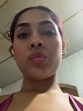 victoria_gloow Chat XXX live