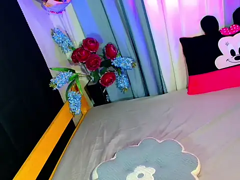 baby_kiraxx Pertunjukan Webcam