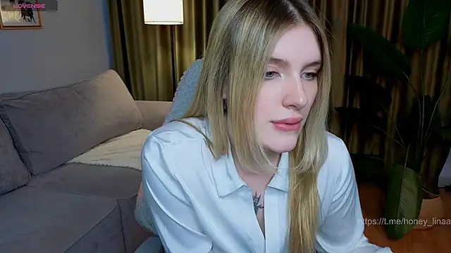 honey_kors Chat XXX live