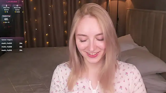 Chatroom XXX en direct de Shy_Polly