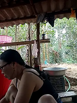 Nuna_689 Show Webcam