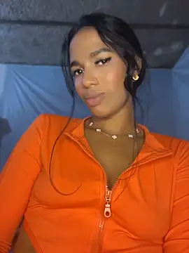 FlorSalvaje_ Chat XXX live