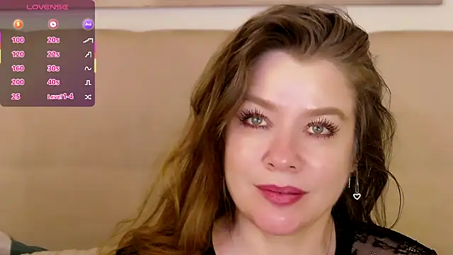 XXX chat uživo modela PetersEmily