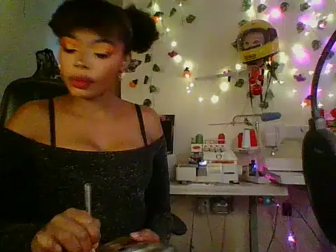 Anaconda2350's Live XXX Chat