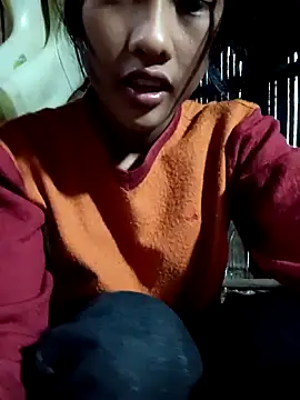 Hoa-tuylip's Live XXX Chat