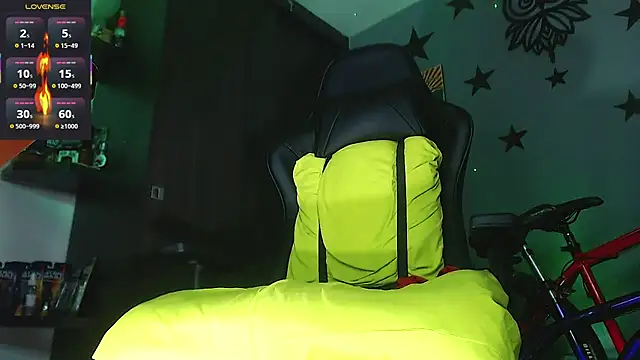 justincs Chat XXX in diretta