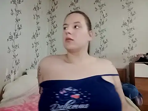 symmetryinvoid's Webcam Show