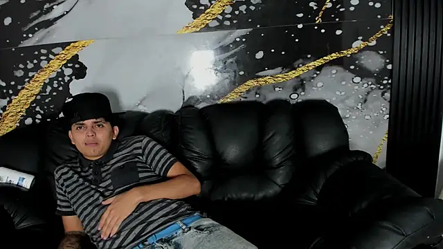 Reallyhotsexx333 웹캠 쇼