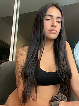 DaphneUwu Chat XXX in diretta