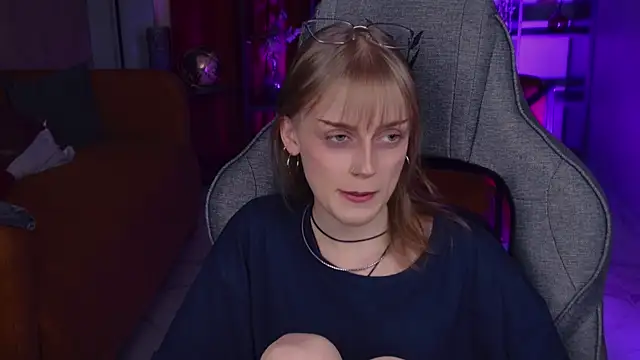 KiraMontoya Live XXX Chat