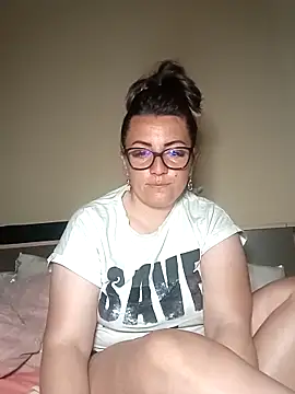 Sweetredvelvet Webcam show