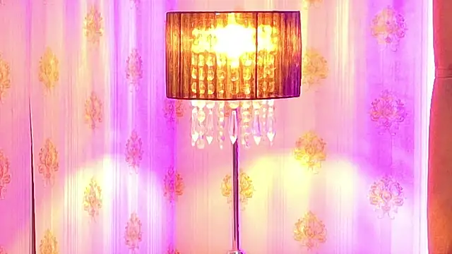 Chat +18 de CoraVex ao vivo