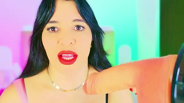 Chat +18 de CharlootteEvans ao vivo