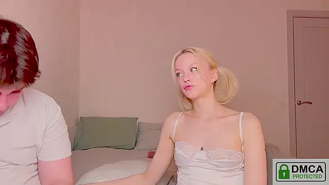 your_molly_mark_ Show in webcam