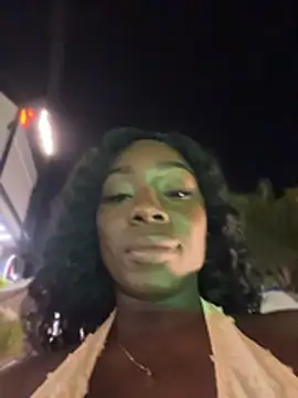 ZarahFerreira webcam show