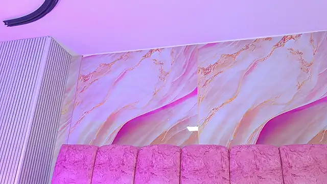 Chat +18 de emmacurvy ao vivo