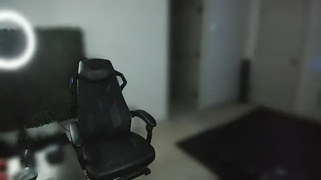 MastaWolfy: вебкам-шоу