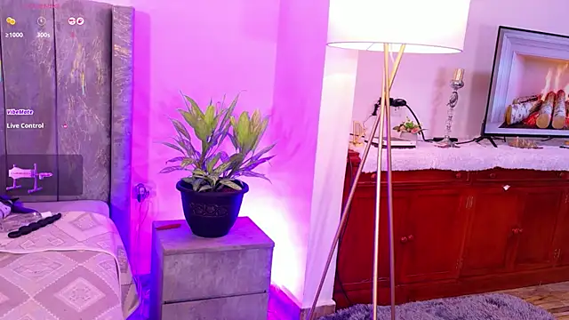 Chat +18 de lara_giraldo ao vivo