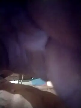 AceticPinscher Show in webcam