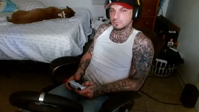 DADDY_KANE8---: διαδικτυακό σόου στην κάμερα